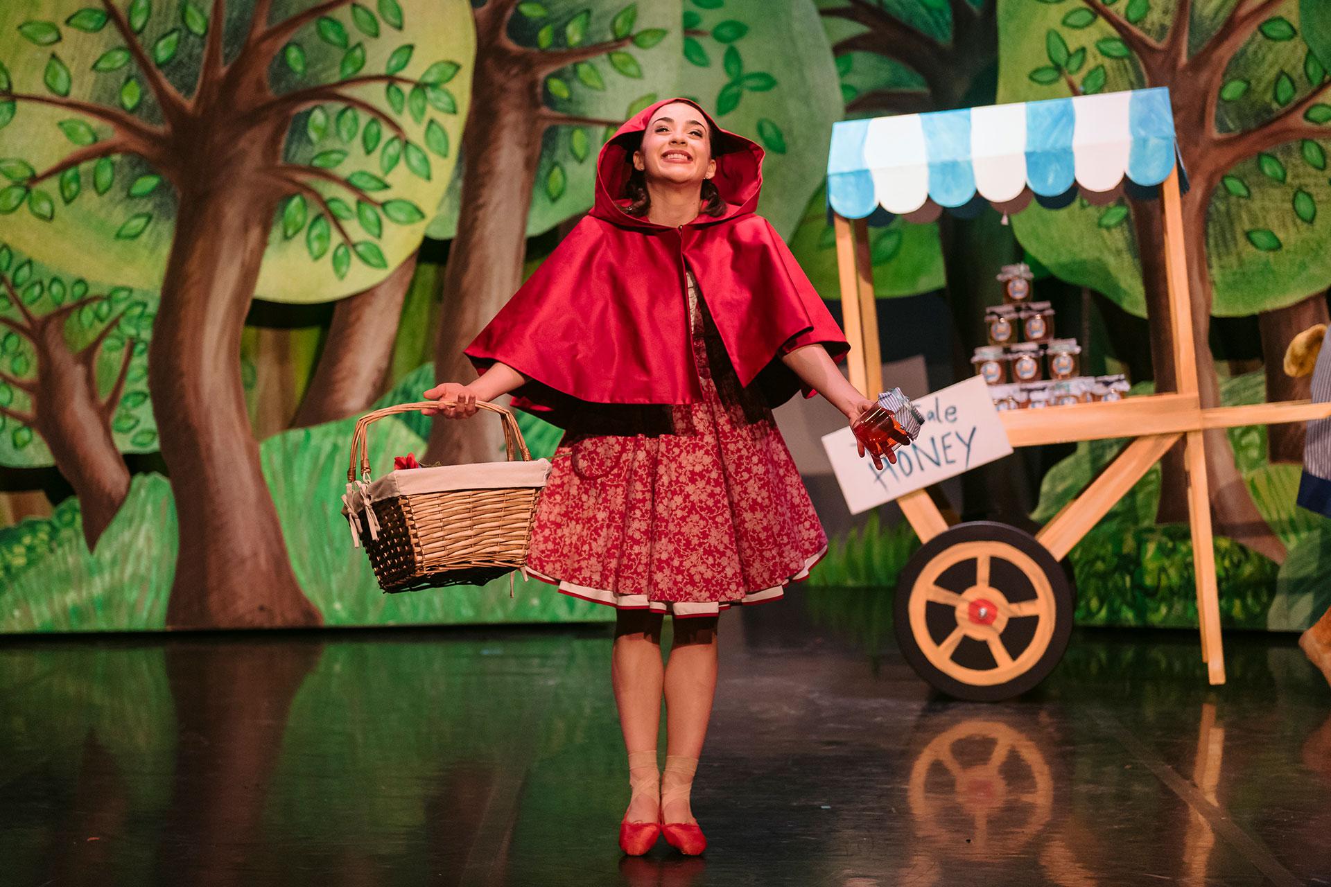 Little Red Riding Hood, production, 2019, Julie Nunès, photo Brian Slater Little Red takes a basket of goodies through the forest to her Grandmother's house