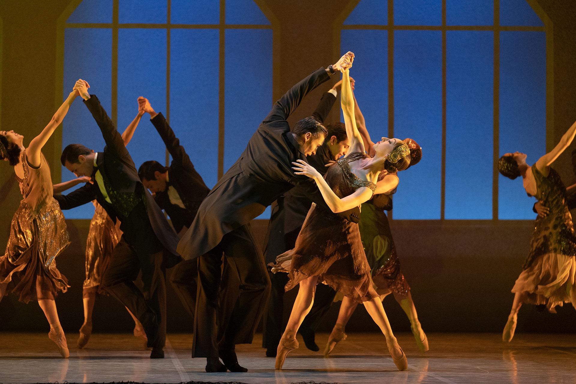 Northern Ballet dancers in The Great Gatsby. Photo Emma Kauldhar.