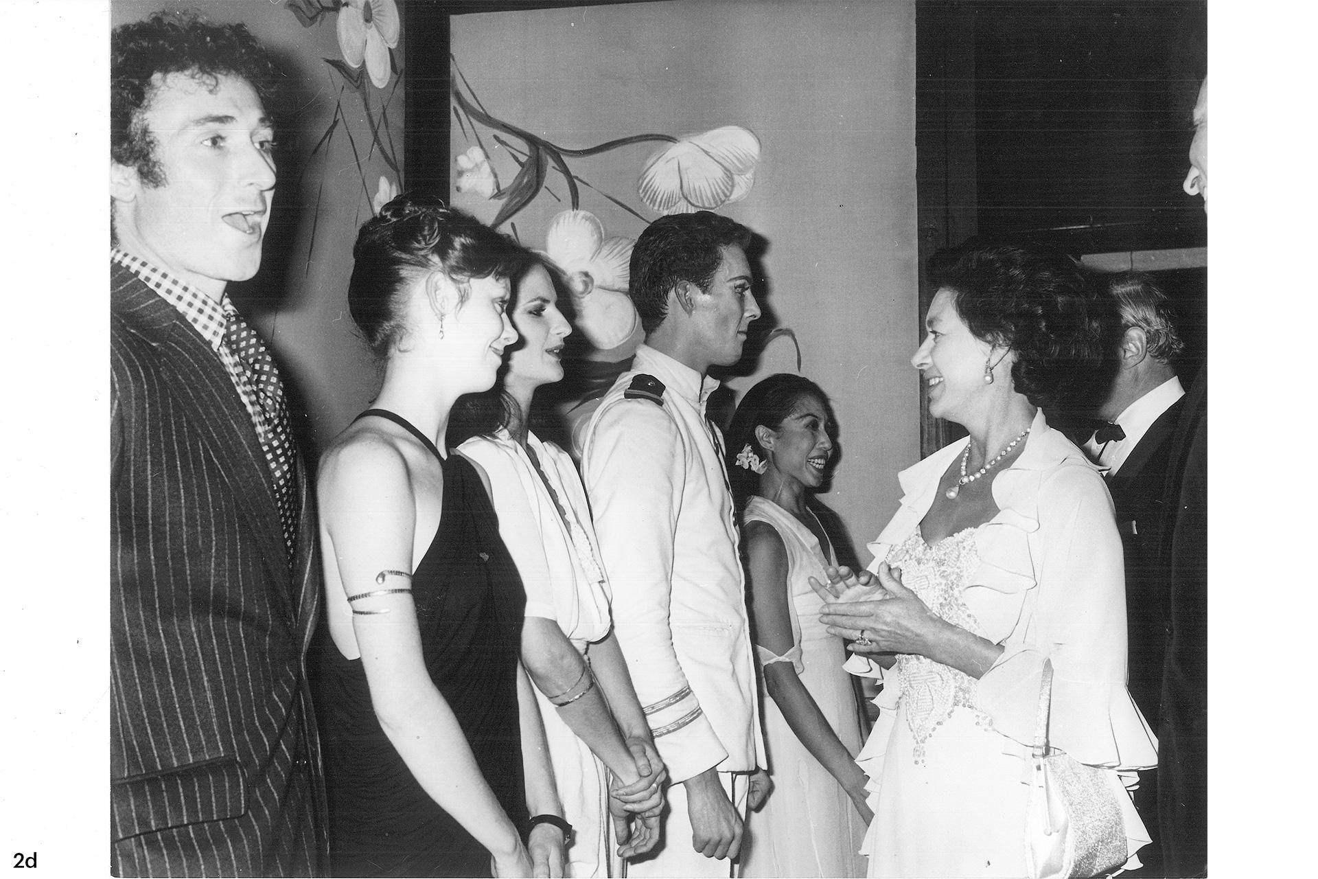 Princess Margaret meeting dancers