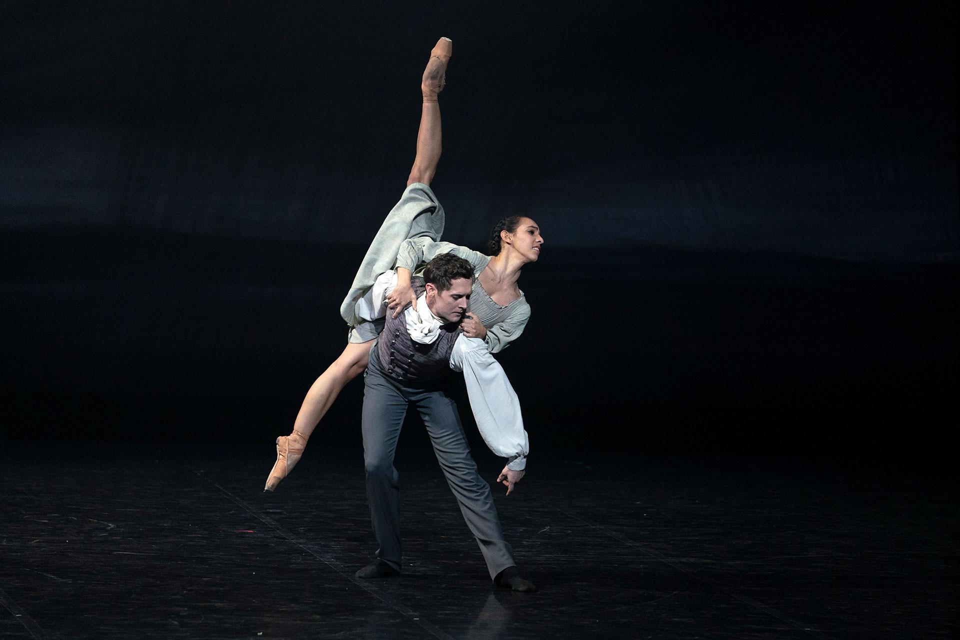 The Joffrey Ballet's Greig Matthews and Amanda Assucena perform Jane Eyre at Northern Ballet's 50th Anniversary Celebration Gala. Photo Emma Kauldhar