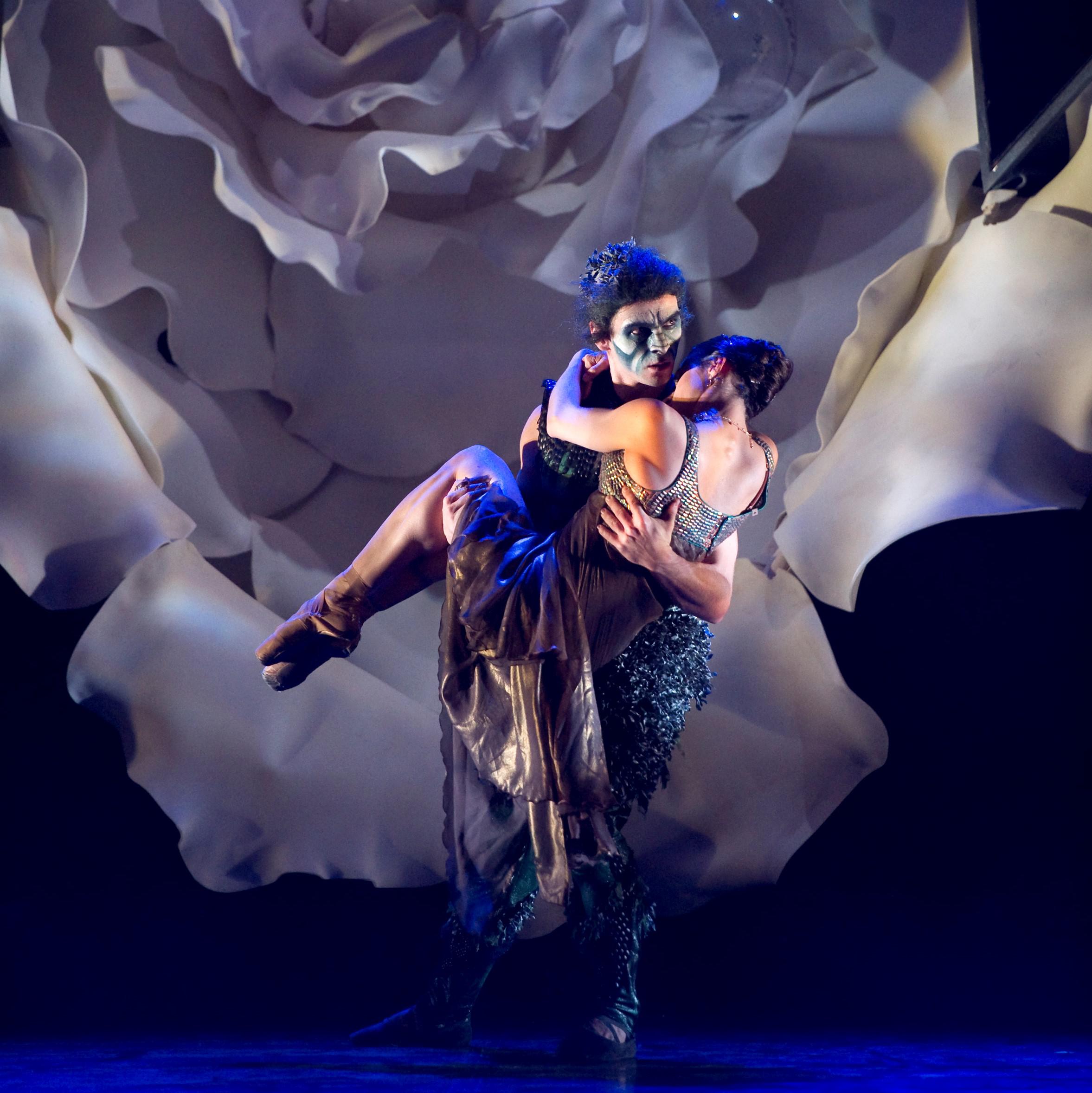 A photo of Northern Ballet dancers Ashley Dixon and Martha Leebolt in David Nixon OBE's Beauty & the Beast. Photo Bill Cooper, 2011.