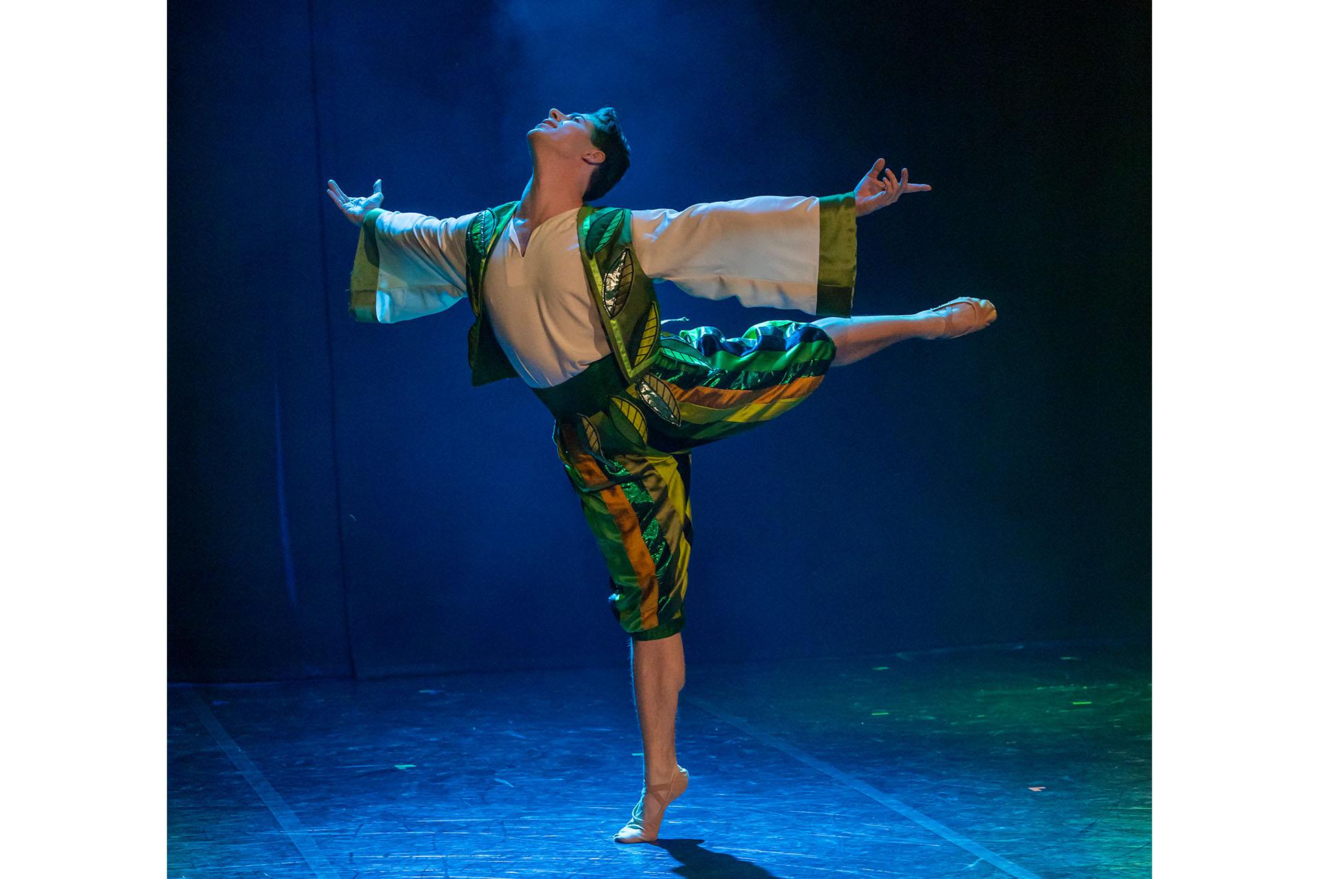 A male nature spirt dressed in greed similar to the female nature spirit we've already met.